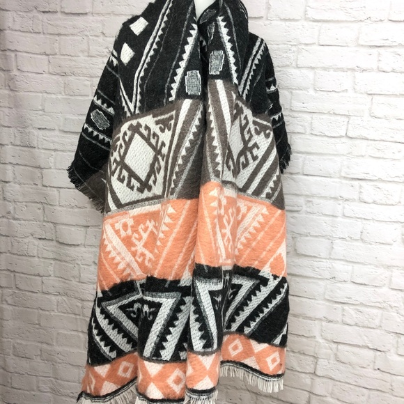 Geometric Design Black/Taupe Scarf - Picture 3 of 4